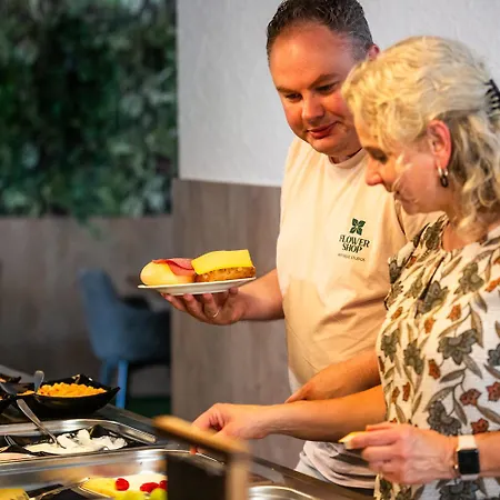 Garni Im Fachwerkhof ジンメラート