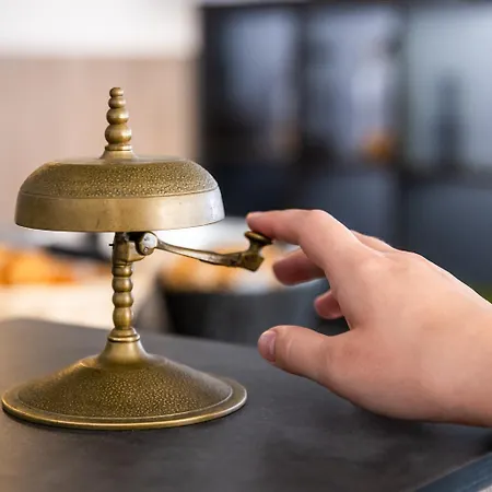 ホテル Garni Im Fachwerkhof ジンメラート