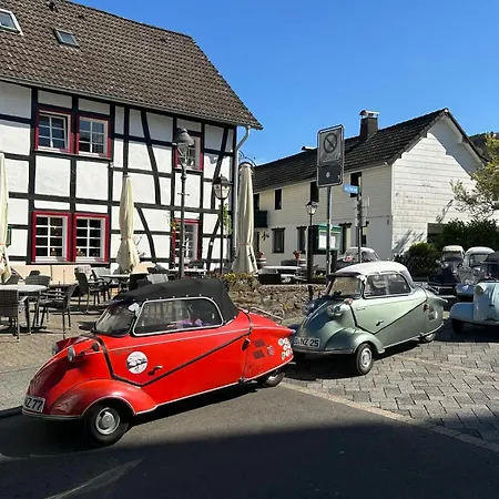 Garni Im Fachwerkhof ジンメラート